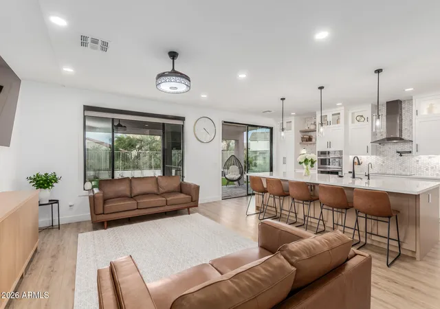 Photo 1 of Single family home for sale at 6404 W Black Hill Rd, Phoenix, AZ 85083 | MLS# 7071130 | Listing updated on 2026-08-28