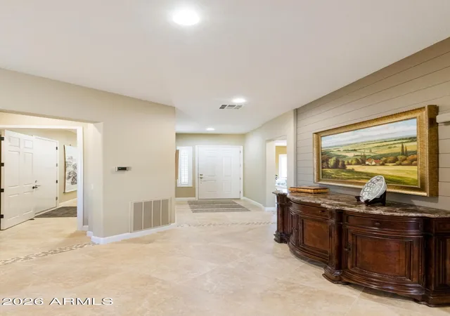 Photo 4 of Sale Pending at 5408 S Marigold Wy, Gilbert, AZ 85298 | MLS# 7071065 | Listing updated on 2026-09-01