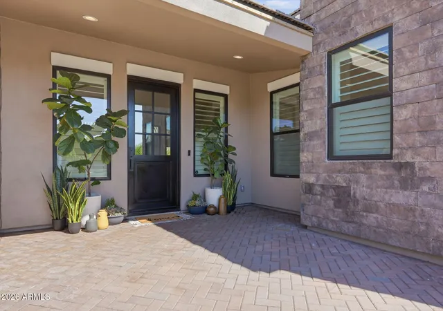 Photo 4 of Single family home for sale at 3862 E Bloomfield Pkwy, Gilbert, AZ 85296 | MLS# 7070696 | Listing updated on 2026-09-30
