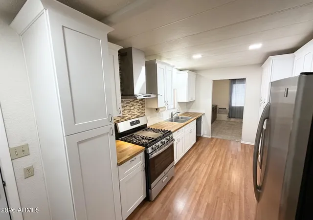 Photo 3 of Manufactured home for sale at 426 S 81st Pl, Mesa, AZ 85208 | MLS# 7070811 | Listing updated on 2026-09-16