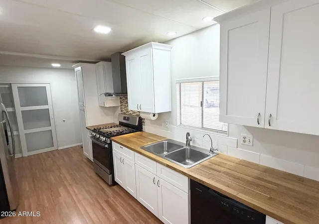 Photo 3 of Manufactured home for sale at 426 S 81St Pl, Mesa, AZ 85208 | MLS# 7070811 | Listing updated on 2026-10-13