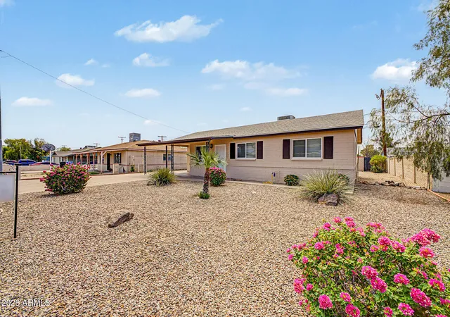 Photo 2 of Single family home for sale at 1713 W North Ln, Phoenix, AZ 85021 | MLS# 7070917 | Listing updated on 2026-09-09
