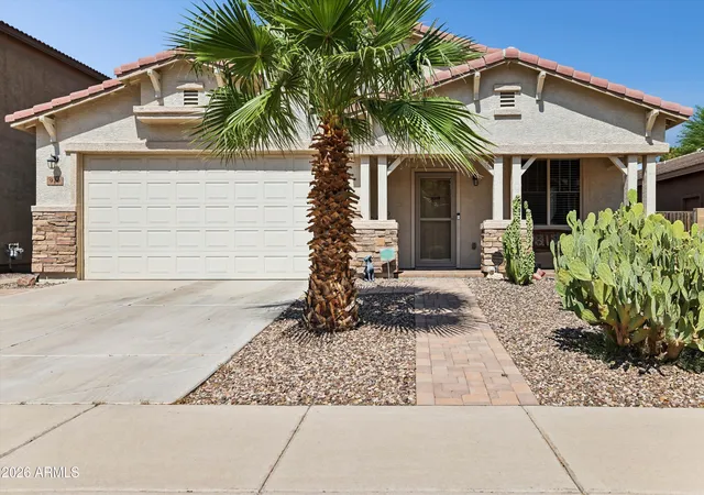 Photo 3 of Single family home for sale at 910 E Crimm Rd, San Tan Valley, AZ 85143 | MLS# 7070750 | Listing updated on 2026-10-21