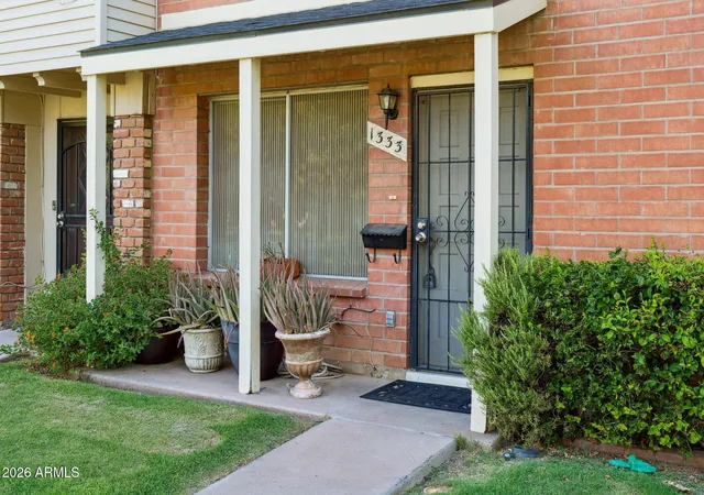 Photo 2 of Townhouse for sale at 1333 N 44th St, Phoenix, AZ 85008 | MLS# 7071122 | Listing updated on 2026-09-16