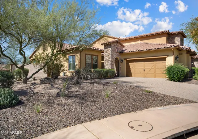 Photo 2 of Townhouse for sale at 12047 W Red Hawk Dr, Peoria, AZ 85383 | MLS# 7073595 | Listing updated on 2026-09-01