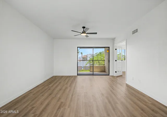 Listing Photo 5 - Condo for sale in building located at 16540 E Gunsight Dr, Fountain Hills, AZ 85268 - Unit #2003