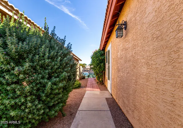 Photo 3 of Sale Pending at 2130 N Sweetwater Dr, Casa Grande, AZ 85122 | MLS# 7071980 | Listing updated on 2026-09-01