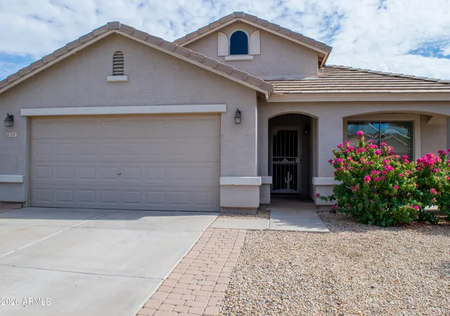 Photo 3 of Sale Pending at 1537 E Alba Dr, Casa Grande, AZ 85122 | MLS# 7070870 | Listing updated on 2026-09-02