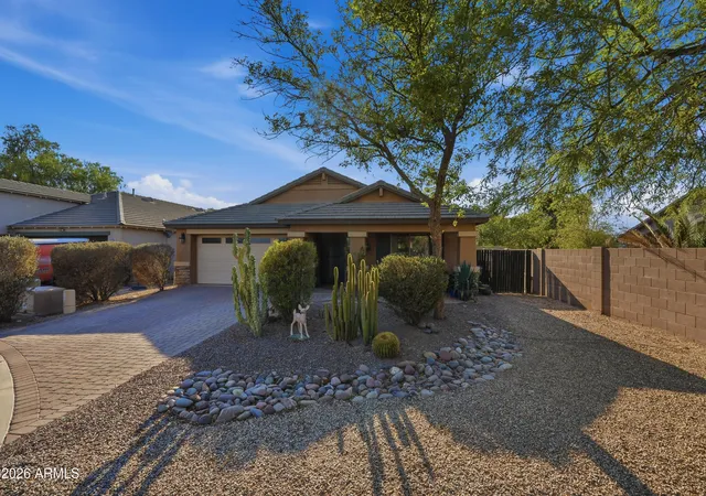 Photo 3 of Sale Pending at 1929 N Sondra Court Court, Casa Grande, AZ 85122 | MLS# 7071173 | Listing updated on 2026-08-31