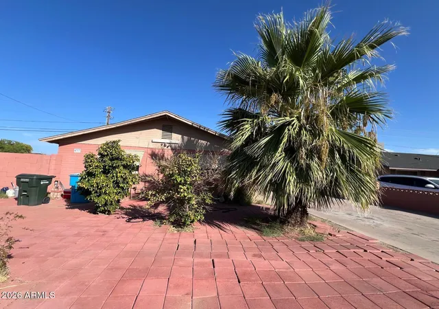Photo 3 of Single family home for sale at 3053 N 53Rd Dr, Phoenix, AZ 85031 | MLS# 7070876 | Listing updated on 2026-10-02