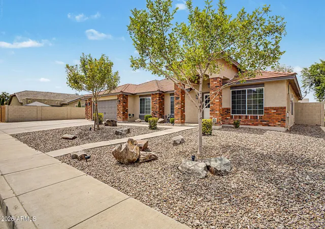 Photo 3 of Sale Pending at 40376 N Cape Wrath Dr, San Tan Valley, AZ 85140 | MLS# 7070896 | Listing updated on 2026-09-06