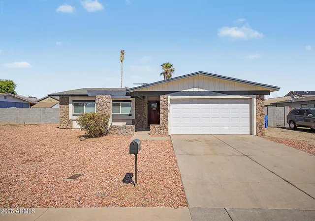 Photo 1 of Single family home for sale at 17621 N 18th Dr, Phoenix, AZ 85023 | MLS# 7071439 | Listing updated on 2026-09-14