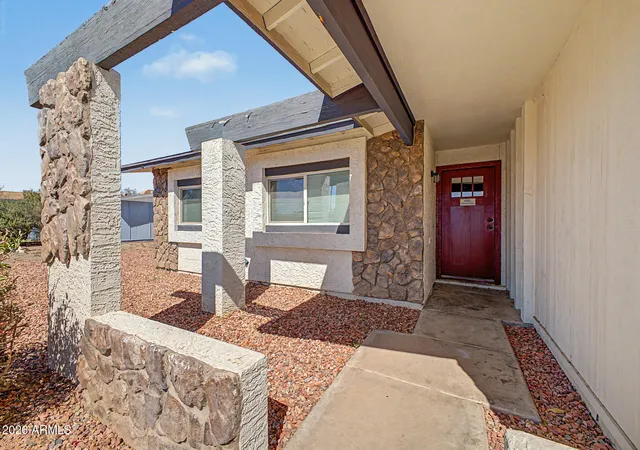 Photo 4 of Single family home for sale at 17621 N 18Th Dr, Phoenix, AZ 85023 | MLS# 7071439 | Listing updated on 2026-09-14