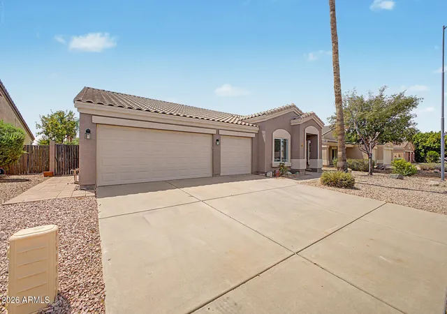 Photo 2 of Single family home for sale at 10505 E Emerald Cir, Mesa, AZ 85208 | MLS# 7071088 | Listing updated on 2026-09-20