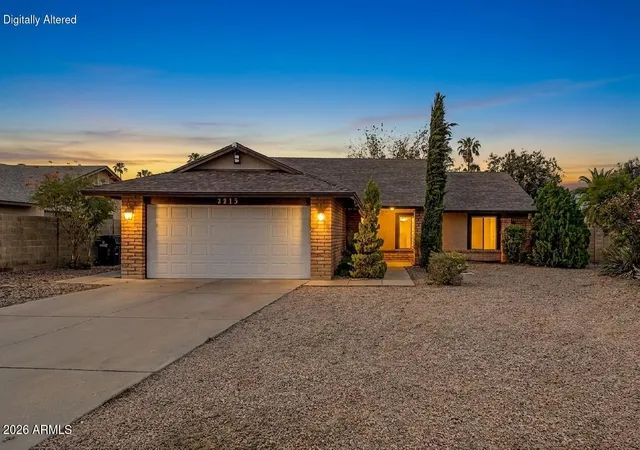 Photo 2 of Single family home for sale at 3215 W Paradise Ln, Phoenix, AZ 85053 | MLS# 7071170 | Listing updated on 2026-09-20