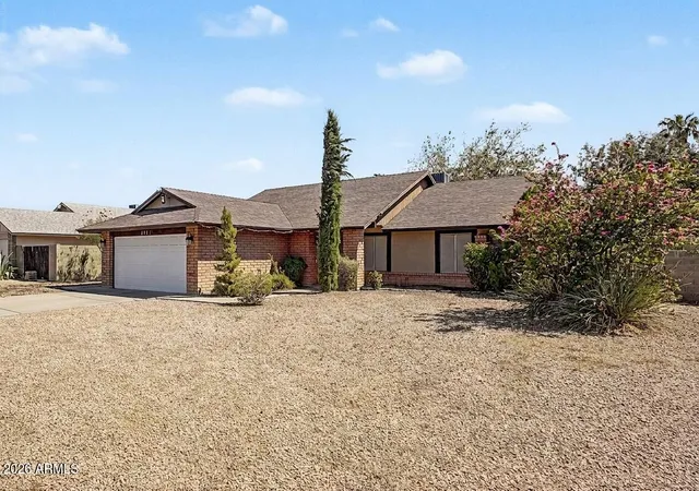 Photo 1 of Single family home for sale at 3215 W Paradise Ln, Phoenix, AZ 85053 | MLS# 7071170 | Listing updated on 2026-09-20