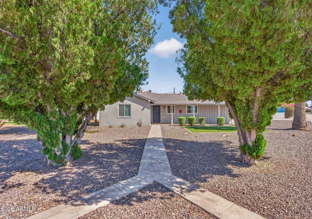 Photo 1 of Sale Pending at 4135 N Westview Dr, Phoenix, AZ 85015 | MLS# 7071894 | Listing updated on 2026-09-07