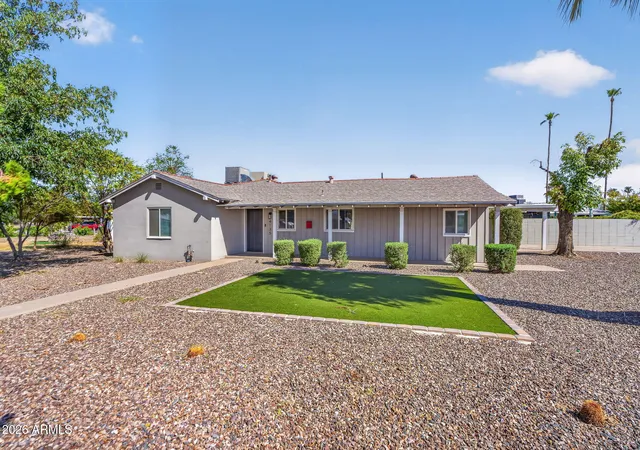 Photo 3 of Sale Pending at 4135 N Westview Dr, Phoenix, AZ 85015 | MLS# 7071894 | Listing updated on 2026-09-07