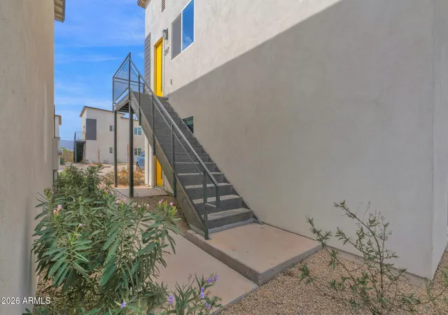 Photo 2 of Townhouse for sale at 4037 S 12th St, Phoenix, AZ 85040 | MLS# 7071032 | Listing updated on 2026-09-10