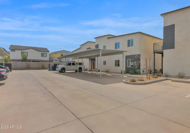 Photo 3 of Townhouse for sale at 4037 S 12Th St, Phoenix, AZ 85040 | MLS# 7071032 | Listing updated on 2026-09-10