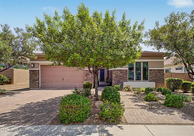 Photo 1 of Single family home for sale at 30333 N 54th St, Cave Creek, AZ 85331 | MLS# 7071124 | Listing updated on 2026-08-31