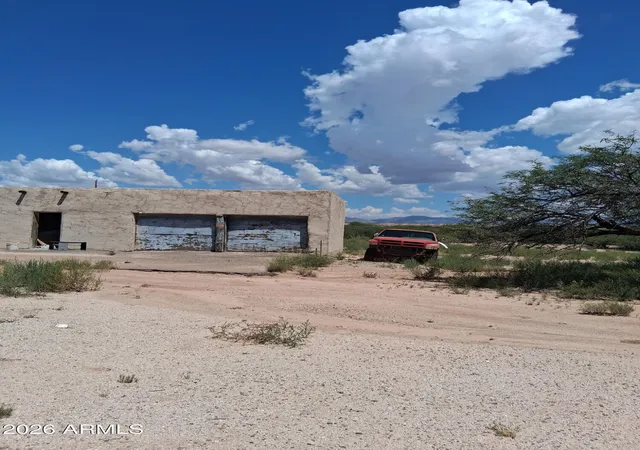 Photo 6 of Single family home for sale at 2040 E Benson Airport Rd, Benson, AZ 85602 | MLS# 7071325 | Listing updated on 2026-08-26
