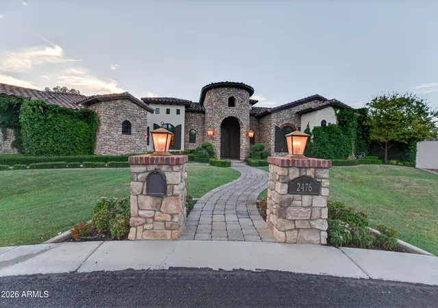 Photo 4 of Sale Pending at 2476 E Linda Ct, Gilbert, AZ 85234 | MLS# 7072401 | Listing updated on 2026-09-18