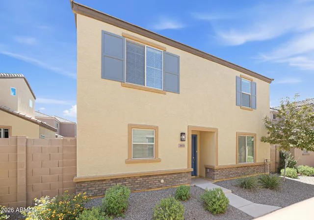 Photo 1 of Townhouse for sale at 3933 S 82nd Dr, Phoenix, AZ 85043 | MLS# 7073345 | Listing updated on 2026-08-31