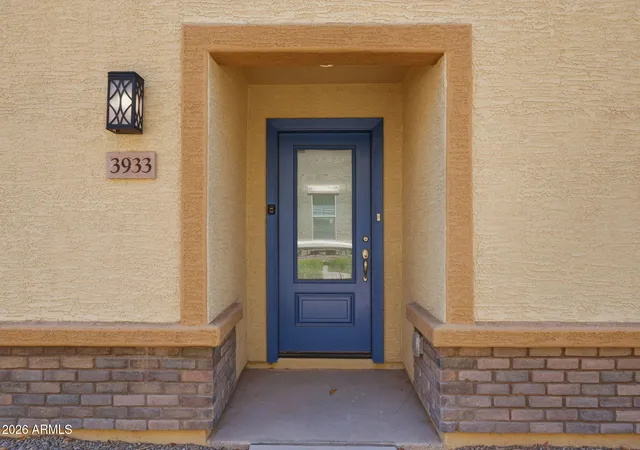 Photo 3 of Townhouse for sale at 3933 S 82Nd Dr, Phoenix, AZ 85043 | MLS# 7073345 | Listing updated on 2026-08-31