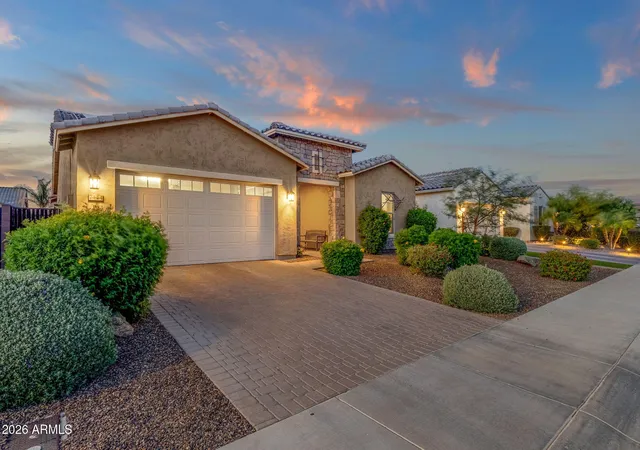 Photo 3 of Single family home for sale at 7444 W Spur Dr, Peoria, AZ 85383 | MLS# 7071318 | Listing updated on 2026-10-07