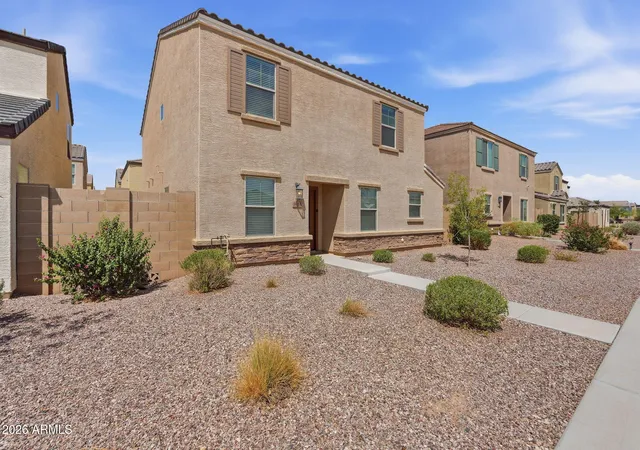 Photo 2 of Townhouse for sale at 3935 S 82nd Dr, Phoenix, AZ 85043 | MLS# 7073346 | Listing updated on 2026-08-31