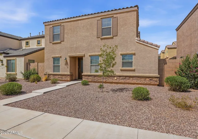 Photo 2 of Townhouse for sale at 3935 S 82Nd Dr, Phoenix, AZ 85043 | MLS# 7073346 | Listing updated on 2026-08-31