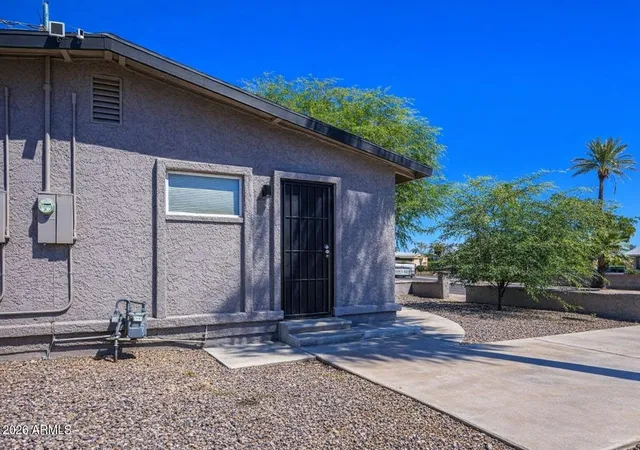 Photo 2 of Townhouse for sale at 815 N Arbor Ave, Casa Grande, AZ 85122 | MLS# 7071365 | Listing updated on 2026-08-26