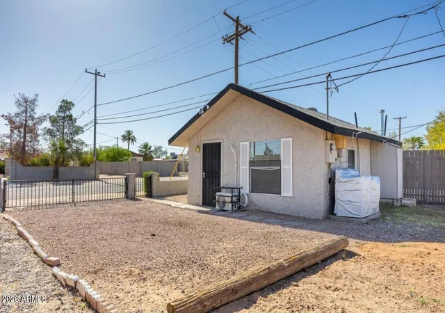 Photo 3 of Townhouse for sale at 815 N Arbor Ave, Casa Grande, AZ 85122 | MLS# 7071365 | Listing updated on 2026-08-26