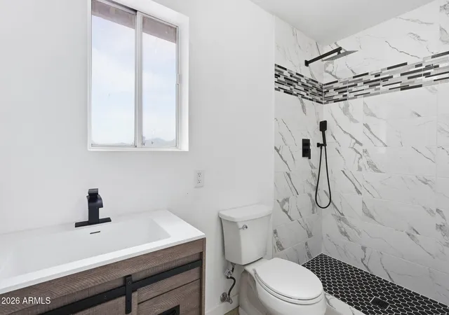 Photo 4 of Single family home for sale at 19208 N 5Th Ave, Phoenix, AZ 85027 | MLS# 7073012 | Listing updated on 2026-09-12