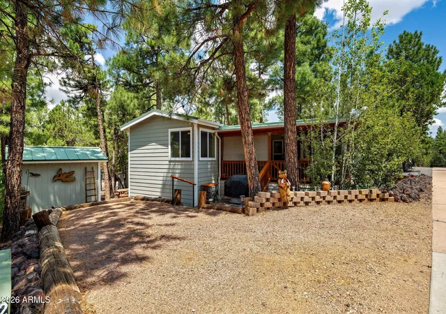 Photo 2 of Manufactured home for sale at 2240 E Quarter Horse Wy, Show Low, AZ 85901 | MLS# 7071331 | Listing updated on 2026-08-26