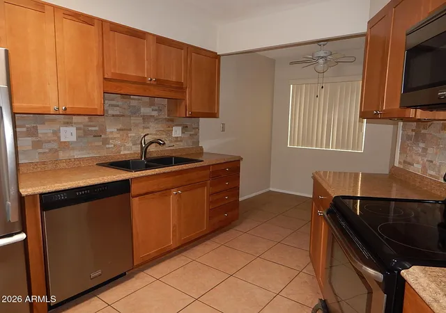 Photo 4 of Townhouse for sale at 10978 W Coggins Dr, Sun City, AZ 85351 | MLS# 7071297 | Listing updated on 2026-09-14