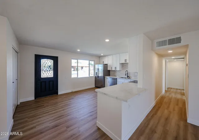 Photo 3 of Single family home for sale at 3337 W Ocotillo Rd, Phoenix, AZ 85017 | MLS# 7071558 | Listing updated on 2026-08-27
