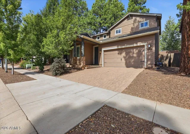 Photo 3 of Single family home for sale at 2939 S Pepita Dr, Flagstaff, AZ 86001 | MLS# 7072686 | Listing updated on 2026-08-29