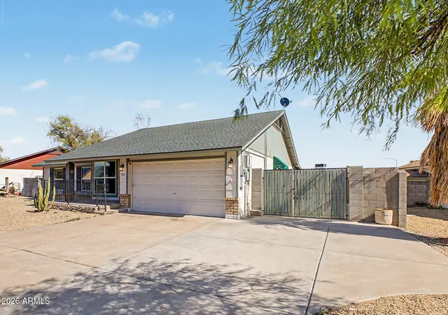 Photo 2 of Single family home for sale at 10819 W Frier Dr, Glendale, AZ 85307 | MLS# 7071594 | Listing updated on 2026-09-11