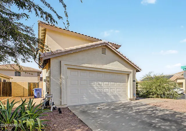 Photo 3 of Single family home for sale at 13018 W Laurel Ln, El Mirage, AZ 85335 | MLS# 7072055 | Listing updated on 2026-08-28