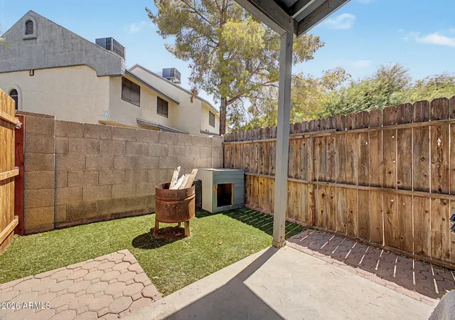 Photo 3 of Townhouse for sale at 7801 N 44th Dr #1132, Glendale, AZ 85301 | MLS# 7071931 | Listing updated on 2026-08-28