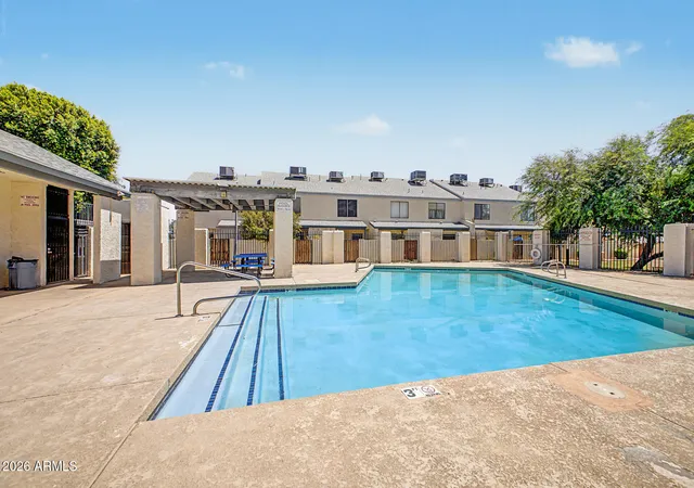 Photo 3 of Townhouse for sale at 7801 N 44Th Dr #1132, Glendale, AZ 85301 | MLS# 7071931 | Listing updated on 2026-08-28