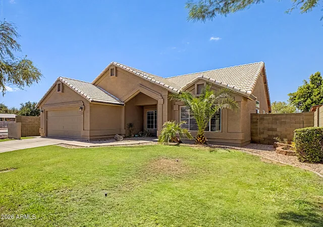 Photo 2 of Single family home for sale at 1138 N Pheasant Dr, Gilbert, AZ 85234 | MLS# 7072881 | Listing updated on 2026-09-18