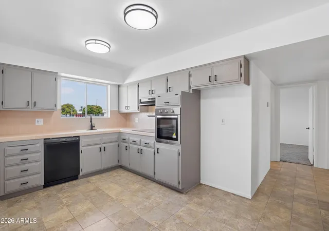 Photo 3 of Townhouse for sale at 10511 W Clair Dr, Sun City, AZ 85351 | MLS# 7072000 | Listing updated on 2026-09-12