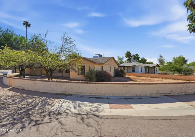 Photo 2 of Single family home for sale at 3331 N 18th Ave, Phoenix, AZ 85015 | MLS# 7072020 | Listing updated on 2026-09-03