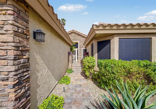Photo 3 of Sale Pending at 9408 W Taro Ln, Peoria, AZ 85382 | MLS# 7073049 | Listing updated on 2026-10-12