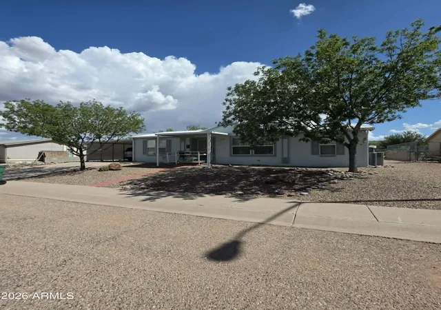 Photo 4 of Manufactured home for sale at 643 W Coachline Ln, Benson, AZ 85602 | MLS# 7071457 | Listing updated on 2026-08-27