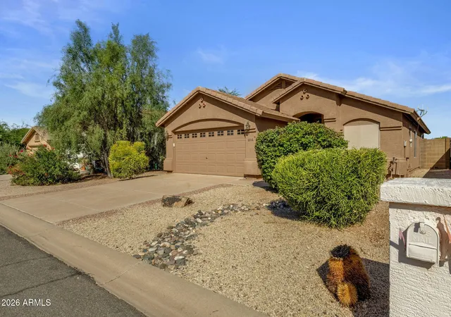 Photo 1 of Single family home for sale at 8848 E Civano Dr, Gold Canyon, AZ 85118 | MLS# 7071997 | Listing updated on 2026-09-16
