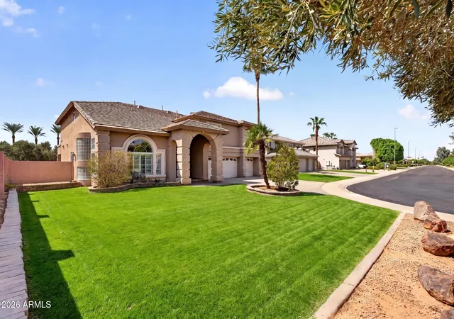 Photo 3 of Sale Pending at 3981 E Indigo Bay Ct, Gilbert, AZ 85234 | MLS# 7073307 | Listing updated on 2026-09-10